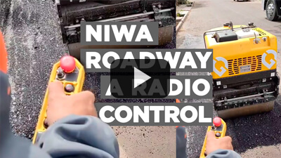 Rodillo compactador doble liso Niwa Roadway a Radio Control ROLNW 646DR en municipalidad de Godoy Cruz.